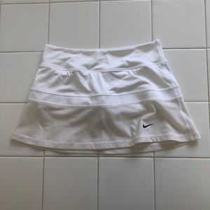 girls size medium nike tennis skirt!